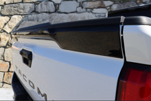 2024+ Toyota Tacoma Tailgate Spoiler Appliqué